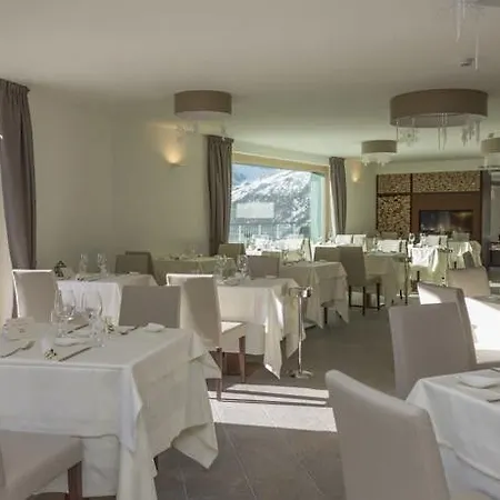Hotel White Angel 4*