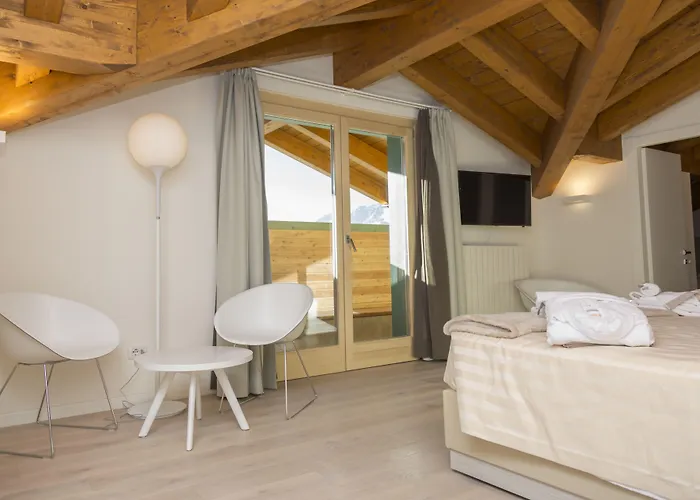 מלון White Angel 4*