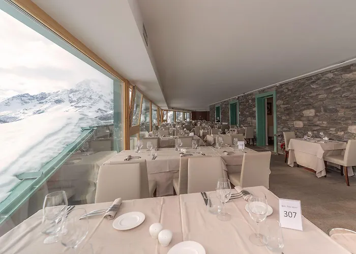 מלון White Angel 4*