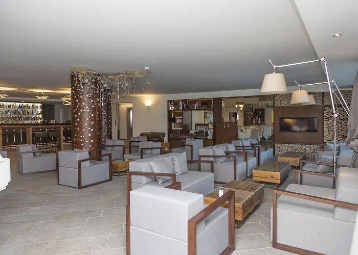 White Angel מלון 4*