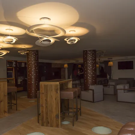 מלון White Angel ברויל-קרוויניה