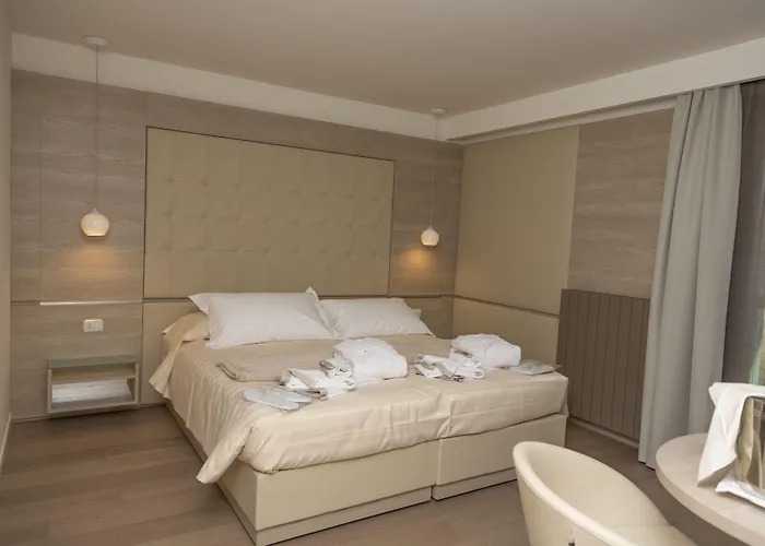 Hotell White Angel 4*