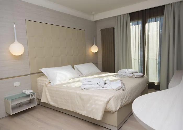 白色天使酒店 布勒伊-切尔维尼亚