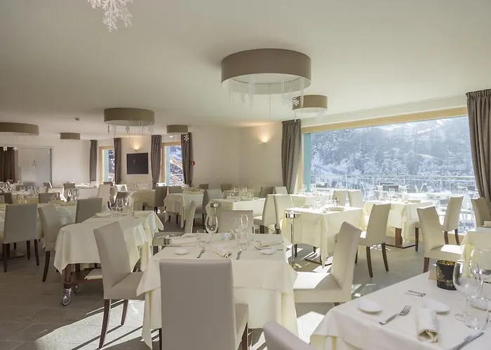 Hotell White Angel 4*